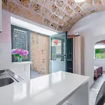 Unique Center Apartmán